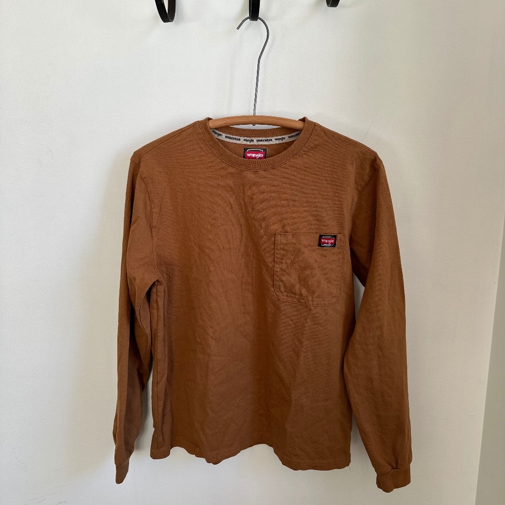 Men’s Wrangler Shirt (size small)